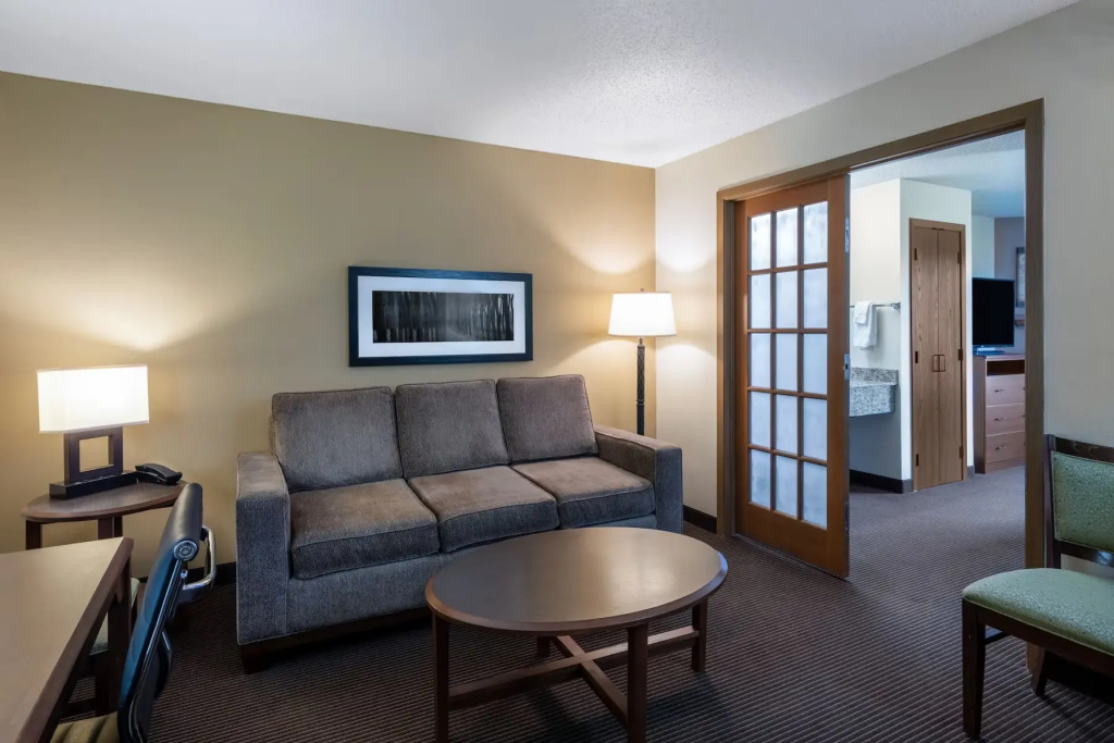Premier (Second Floor) Double Suite (full double bed)