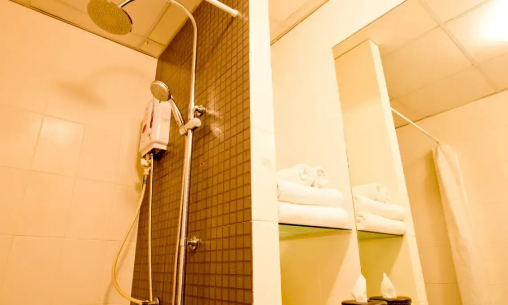 Sinsuvarn Airport Suite - Chambres