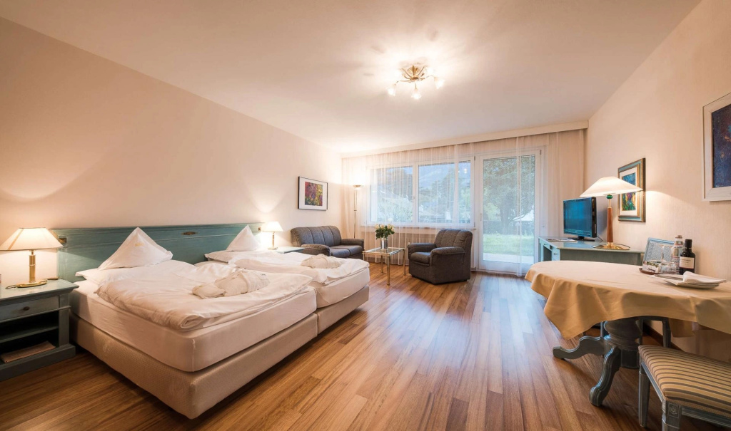 Sweet Dreams Double room with balcony (full double bed)
