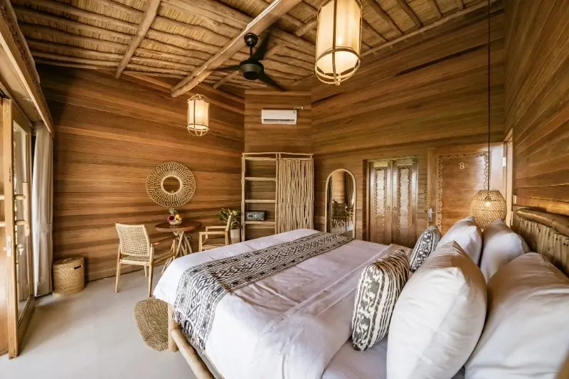 Double Suite with balcony and with ocean view (full double bed)