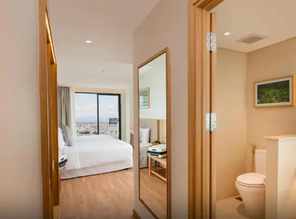 Двухместный номер Premium с видом на океан двуспальная кровать в Nagar Hotel Nha Trang