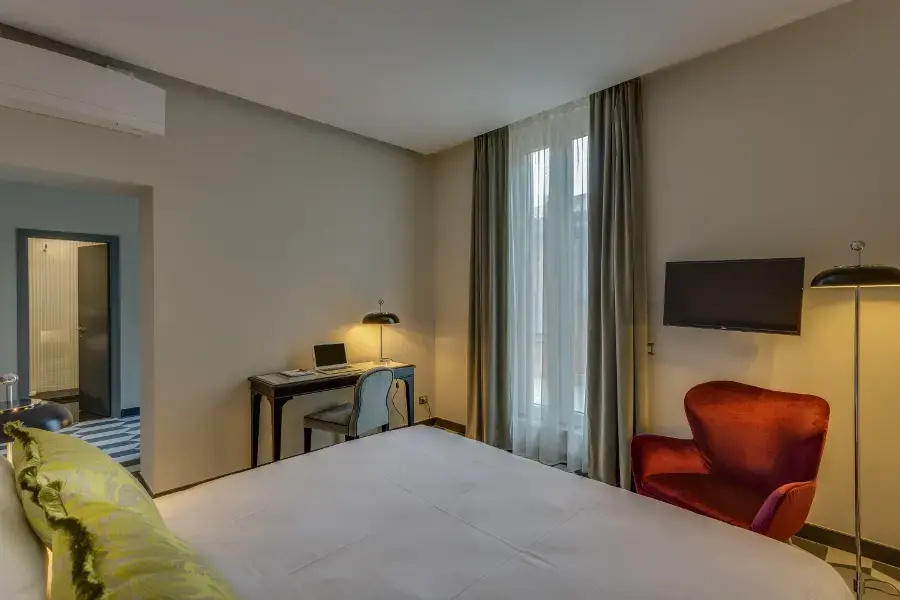 Terrace Double Suite (full double bed)