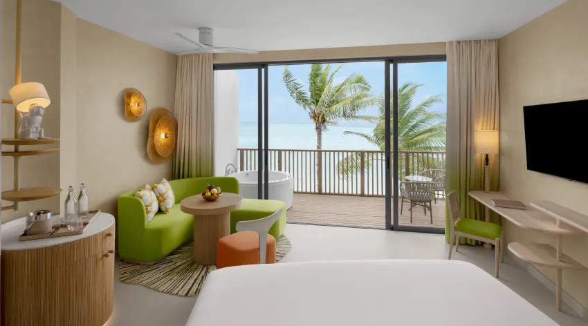 Mirage Panoramic Jacuzzi Double room