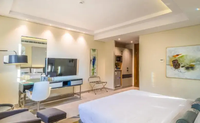 Deluxe Double Suite full double bed