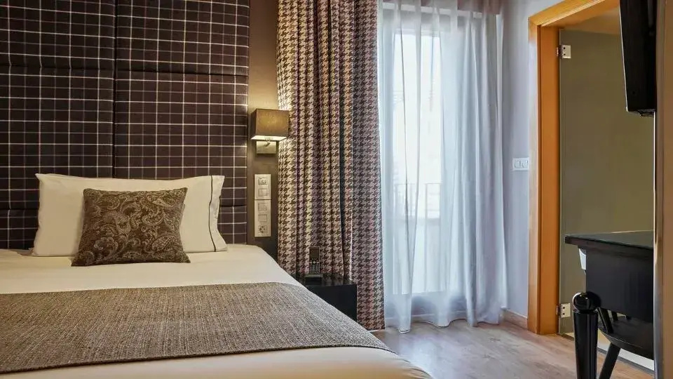 Hotel Hesperia Barri Gòtic - Chambres