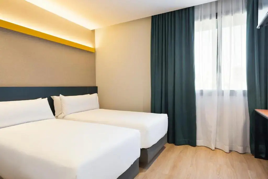 Double room (twin beds)