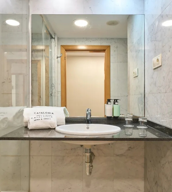 Catalonia Barcelona Beach Hotel  - Chambres