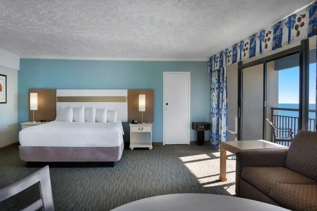 1 Bedroom Penthouse room oceanfront