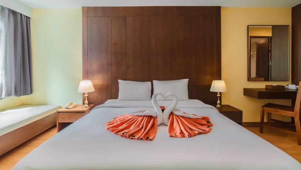 Elite Suites Patong Hotel - Chambres
