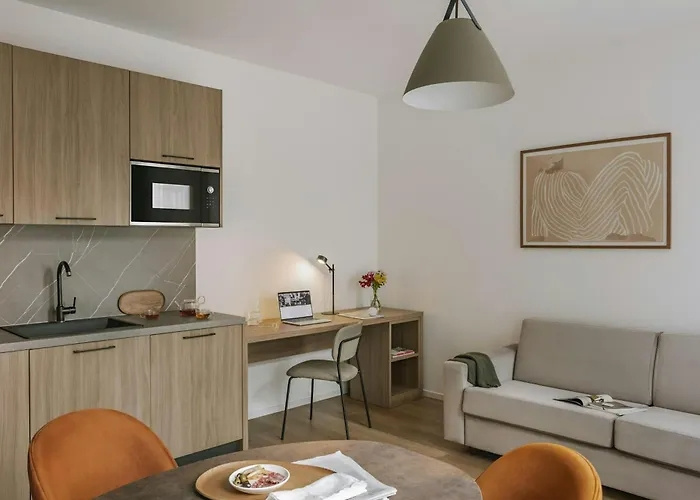 Double Studio Apartment (full double bed)