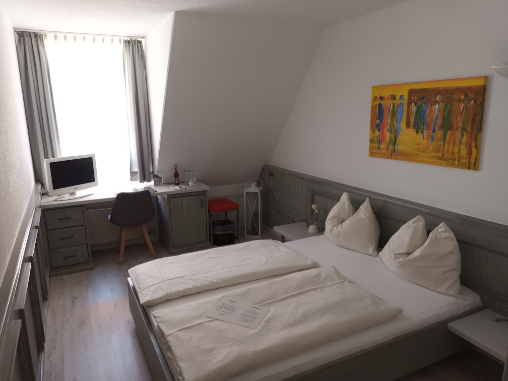 Eco Double room (full double bed)