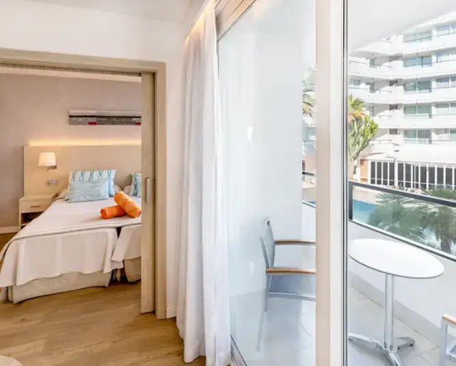 Double Apartment with pool view (full double bed)