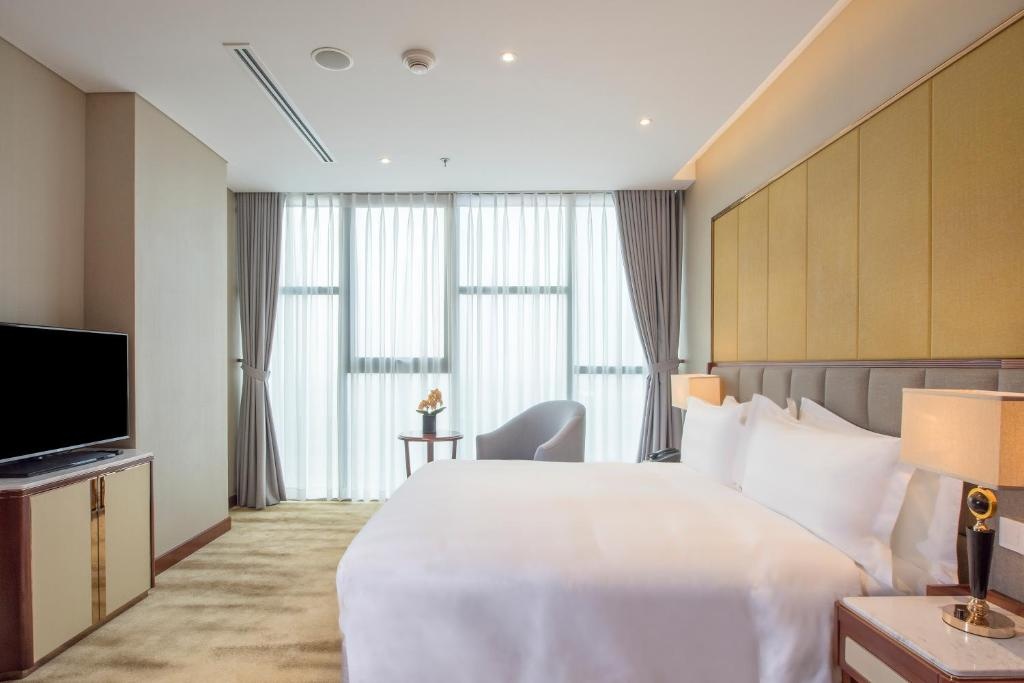 Wyndham Garden Hanoi Room Type - Deluxe Double room (full double bed)