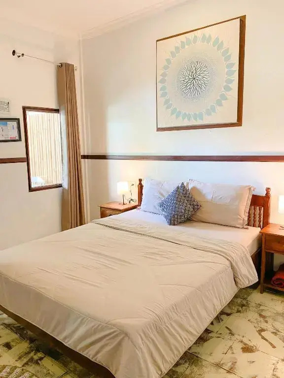 Standard Double room (full double bed)