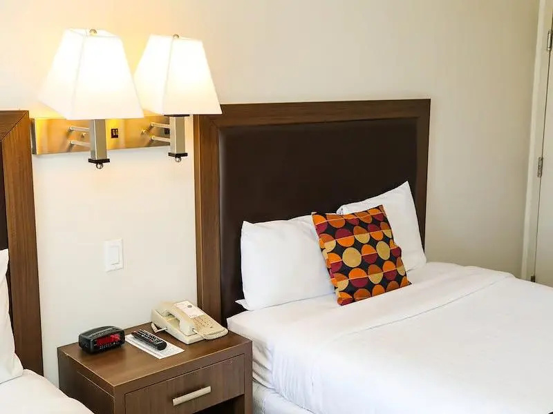 Collins Hotel - Chambres
