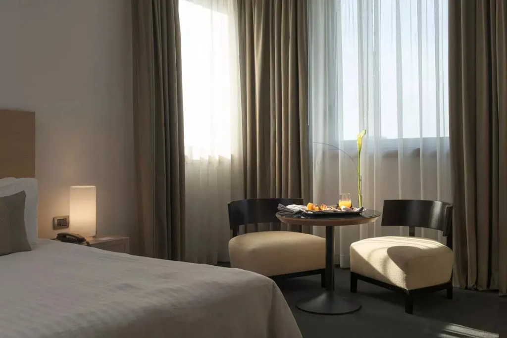 Domina Milano Fiera - Chambres