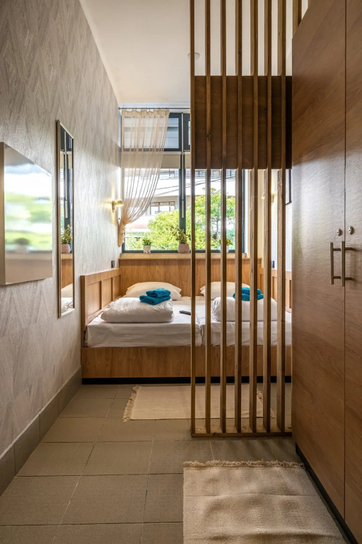 Double room (full double bed)