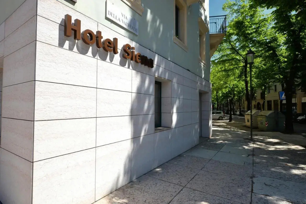 Hotel photo 20