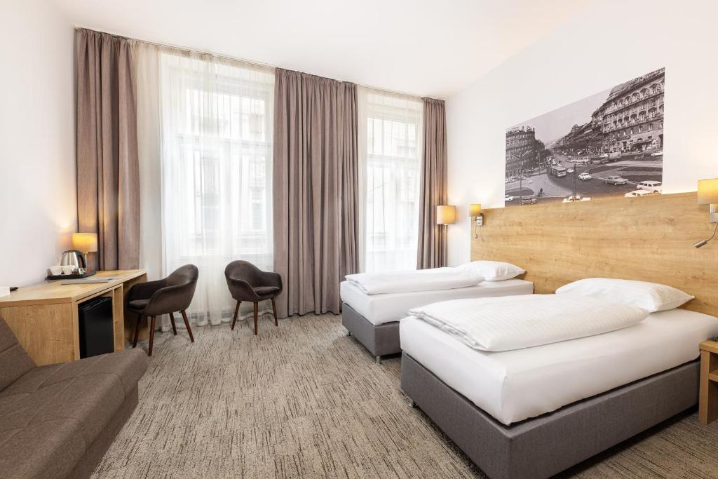 Standard Double room (twin beds)