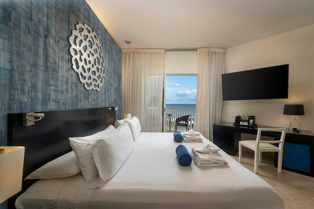 Privilege Maya Deluxe Double room with ocean view (full double bed)