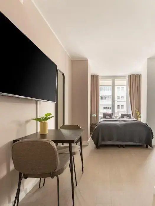Double Suite (full double bed)