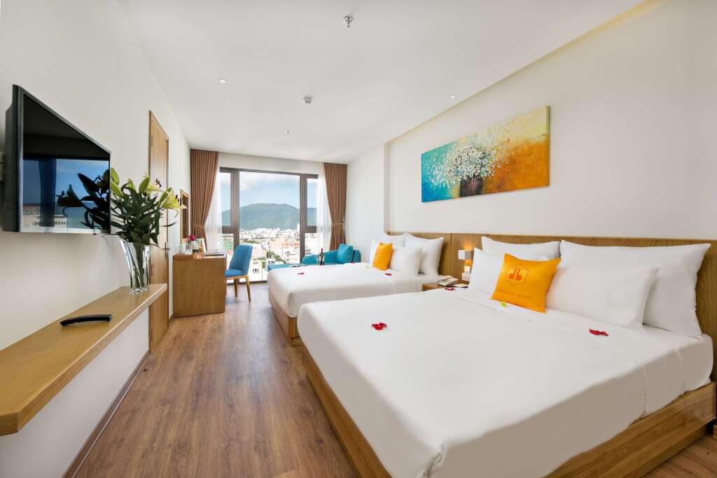 Cordial Grand Hotel Danang 4 Star