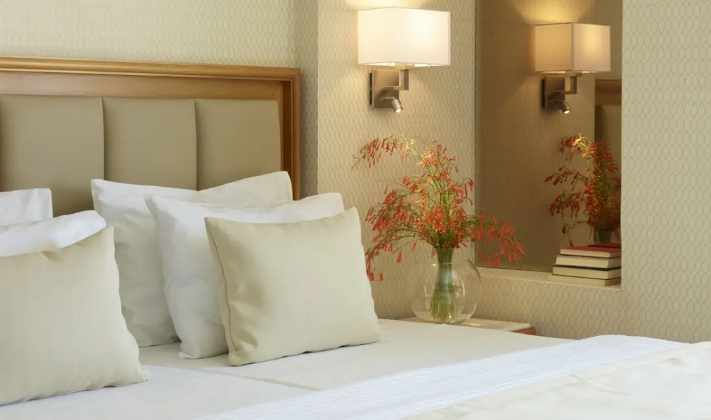 Double room with partial sea view (twin beds)