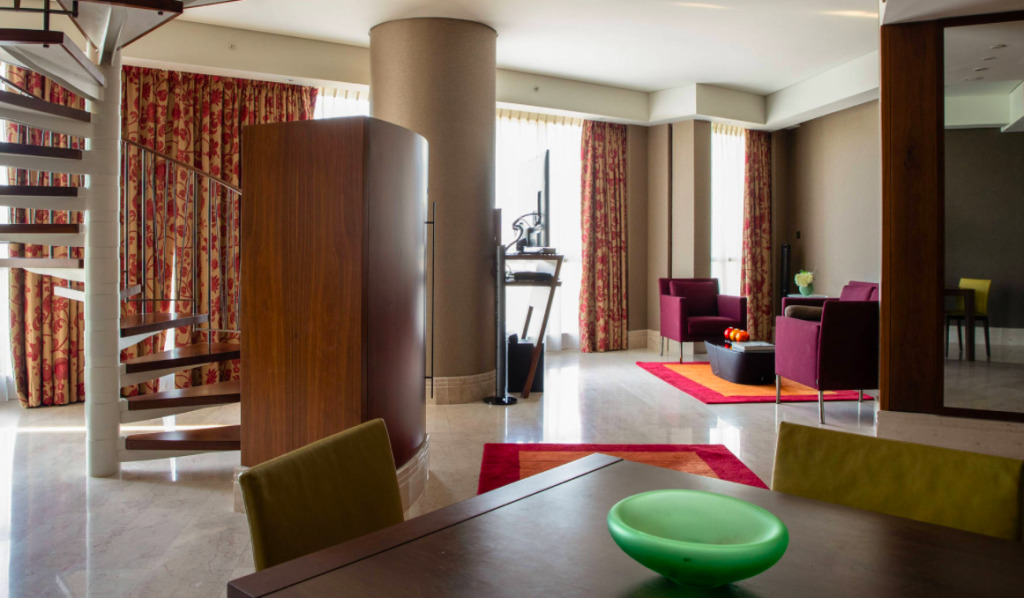 Jumeirah Creekside Hotel