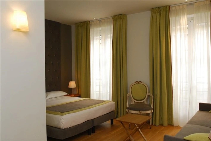 Double Junior Suite (full double bed)