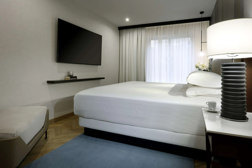 Deluxe Terrace Double room (full double bed)