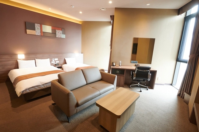 Triple Family room