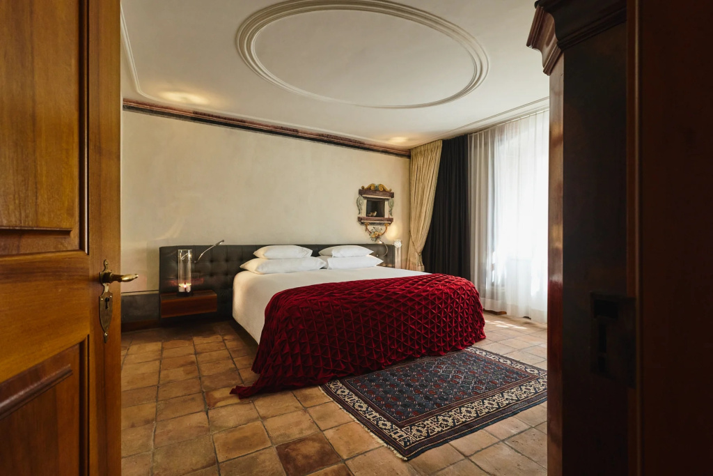 Historic Double Suite (full double bed)