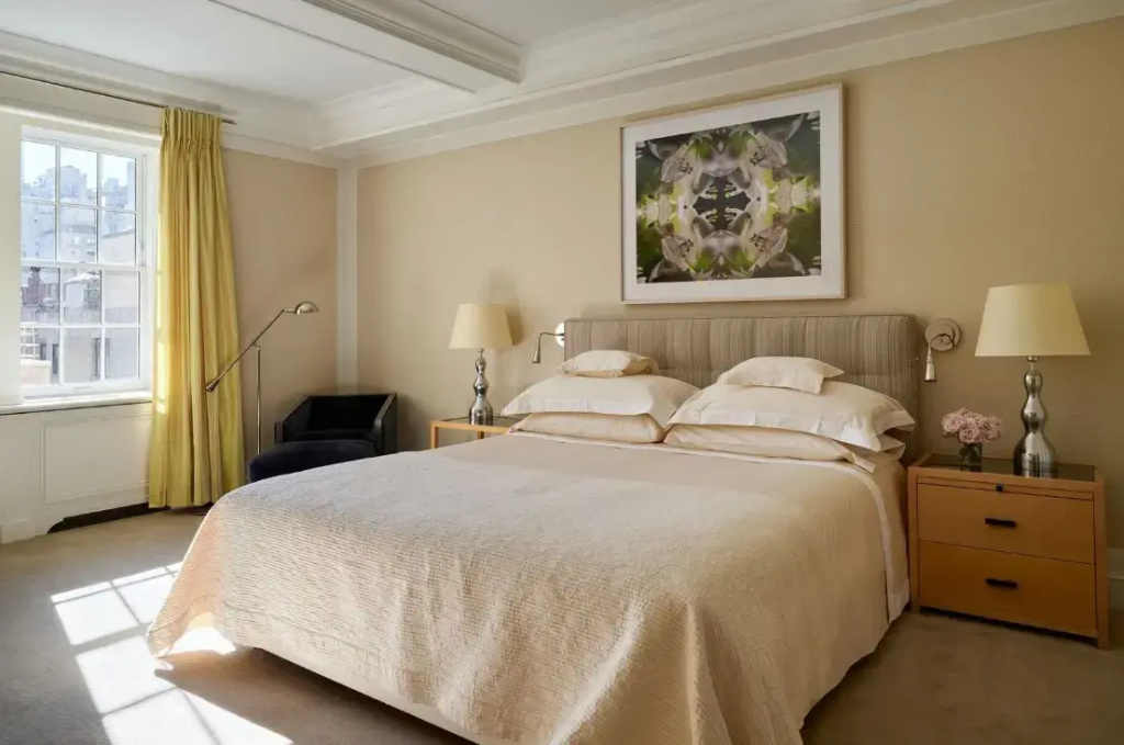 Seventy-Seven Double room (full double bed)