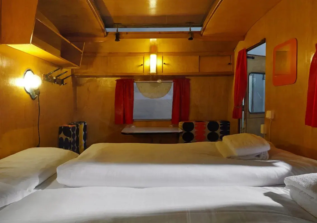 Nomad (Hall No. 2) Double Caravan (full double bed)
