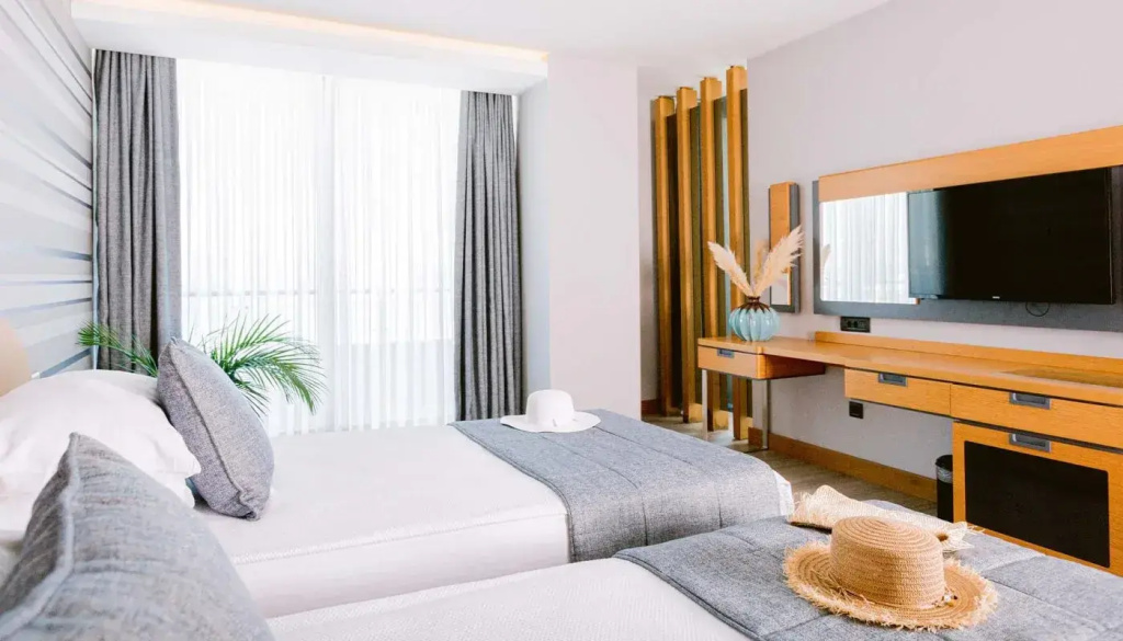 Double Suite (full double bed)