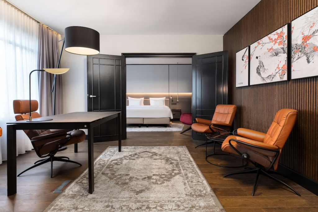 Presidential Double Suite (full double bed)