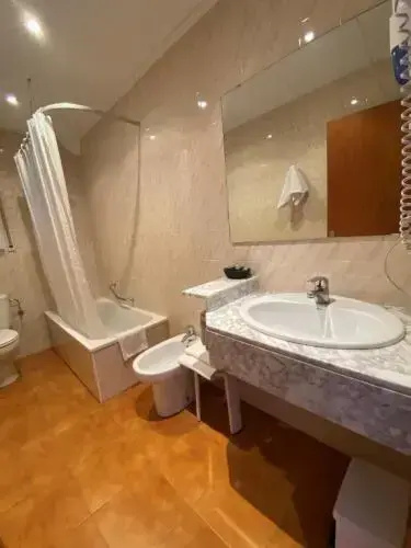 Hotel Solana del Ter - Chambres