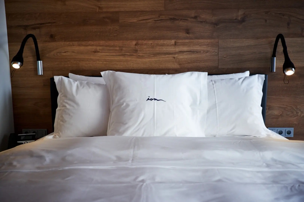 Patio Double room (full double bed)