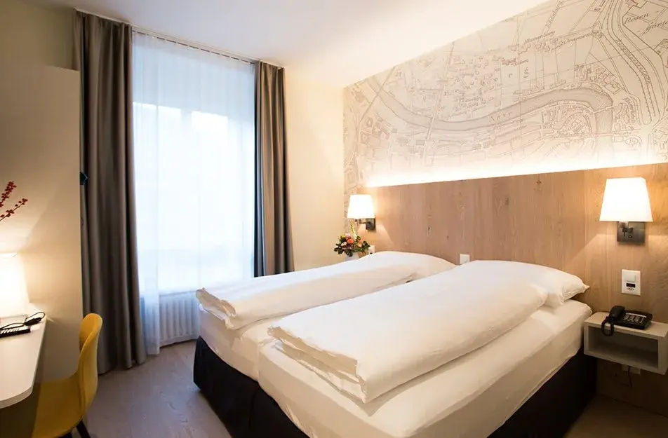 2 Bedrooms Family room