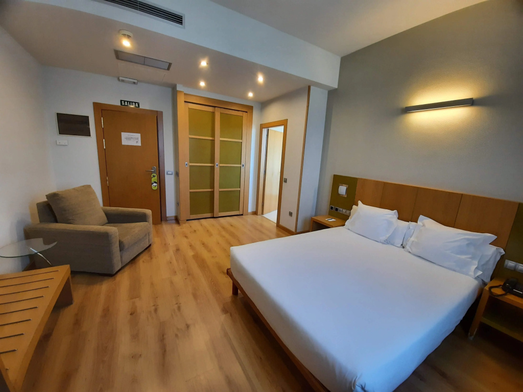 Superior Double room (full double bed)
