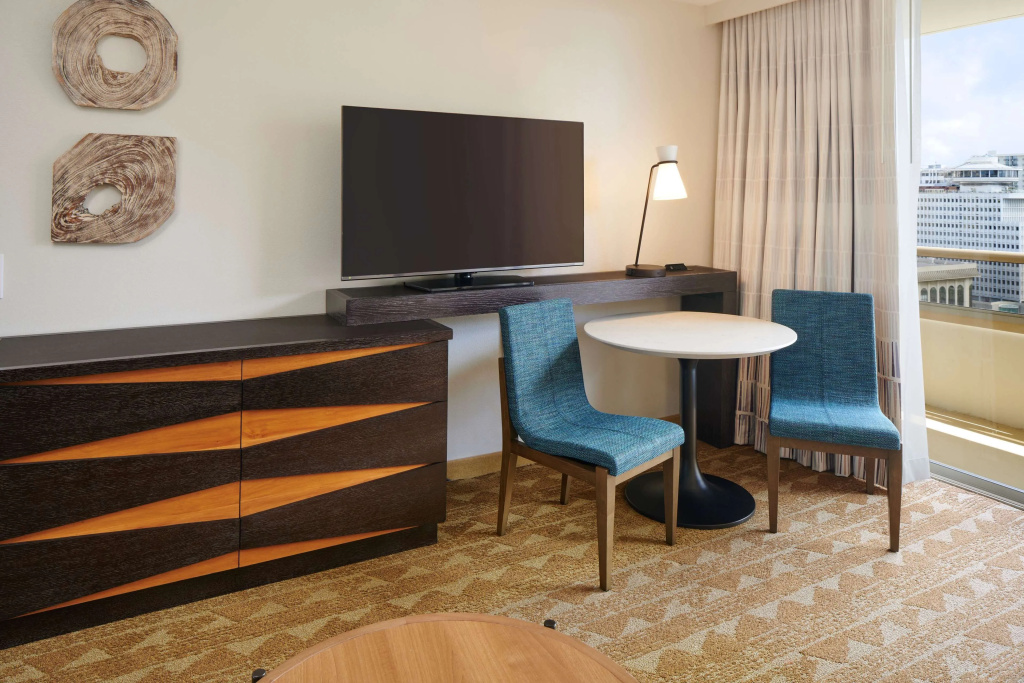 Embassy Suites by Hilton Waikiki Beach Walk - Chambres
