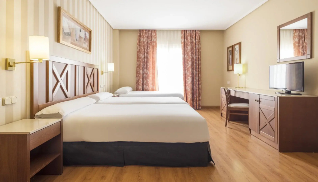 Ilunion Alcora Sevilla Hotel - Chambres