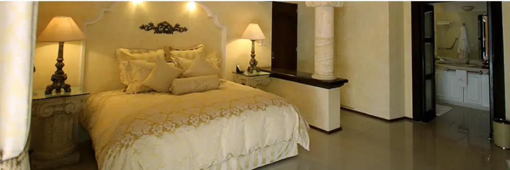 Siena Double Suite full double bed