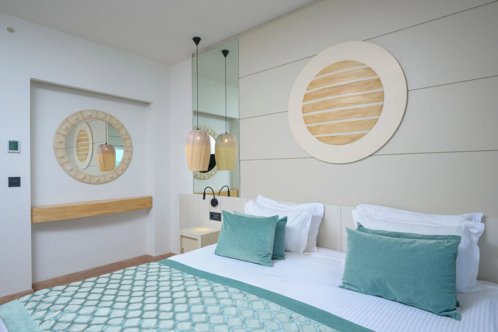 Deluxe Wood Terrace Double room (full double bed)