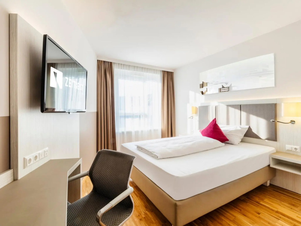 Urban Double room (full double bed)
