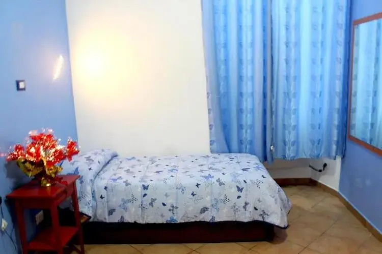 Double room (full double bed)
