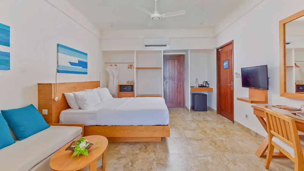 Summer Island Maldives