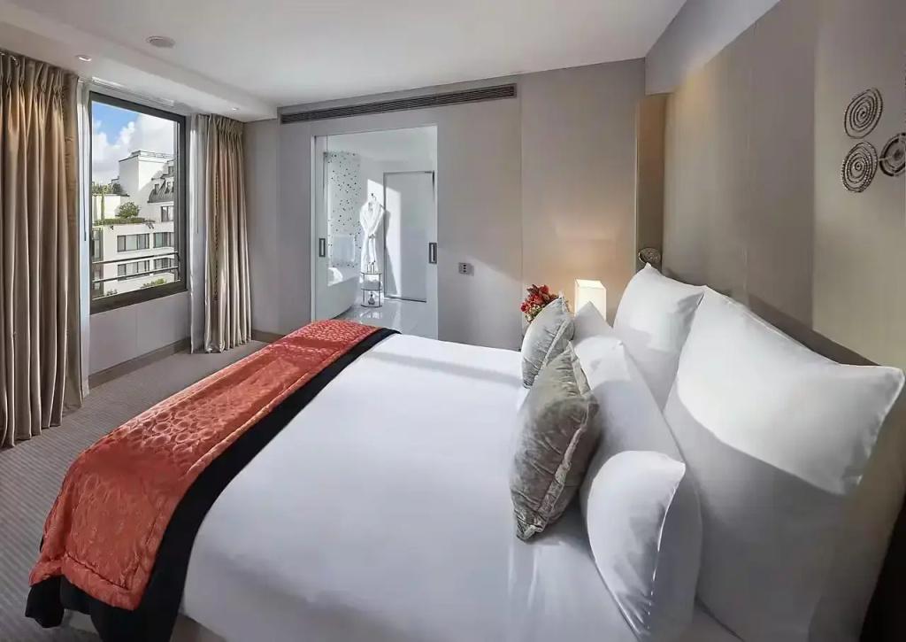 2 Bedrooms Couture Quadruple Suite