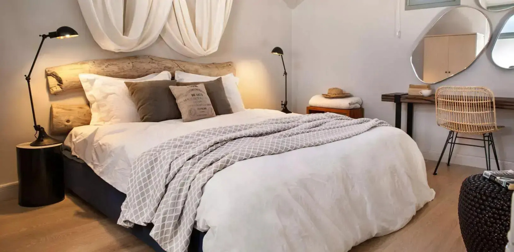 2 Bedrooms Glaroni Villa