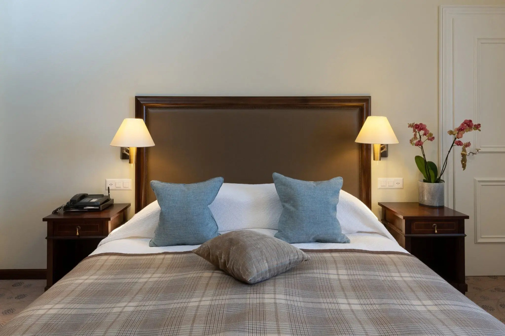 Superior Lake Double room (full double bed)